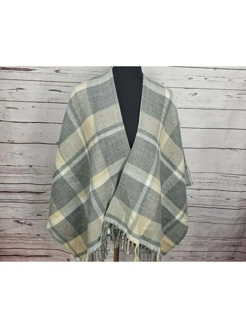 Abercrombie & Fitch Gray & Cream Plaid Fringe Wrap Shawl Scarf
